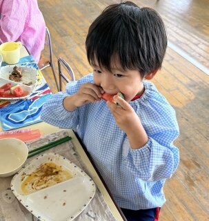 2025.07.09すいかかじる.jpg
